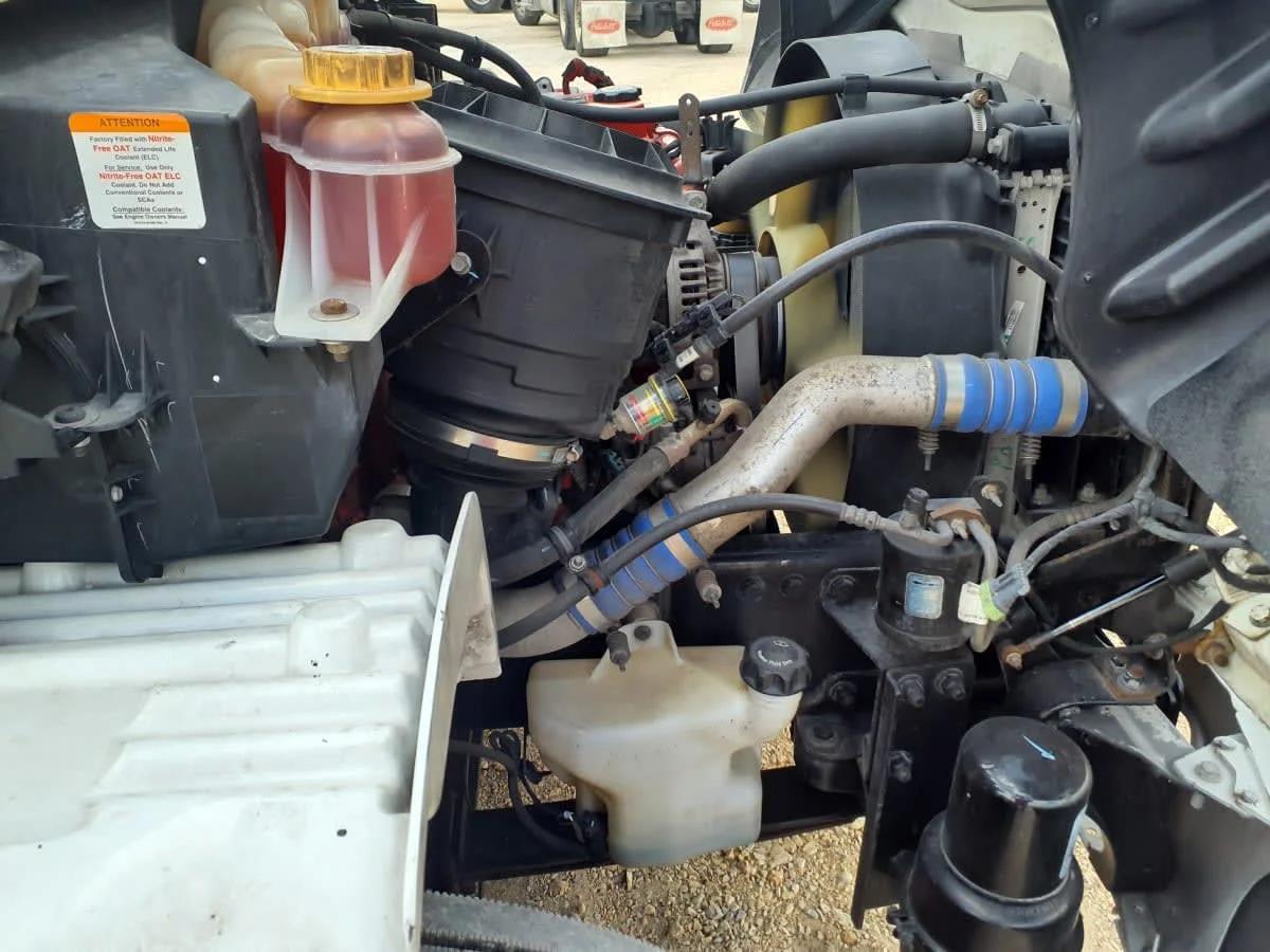 2020 Freightliner M2 106 in Converse, TX — photo 13