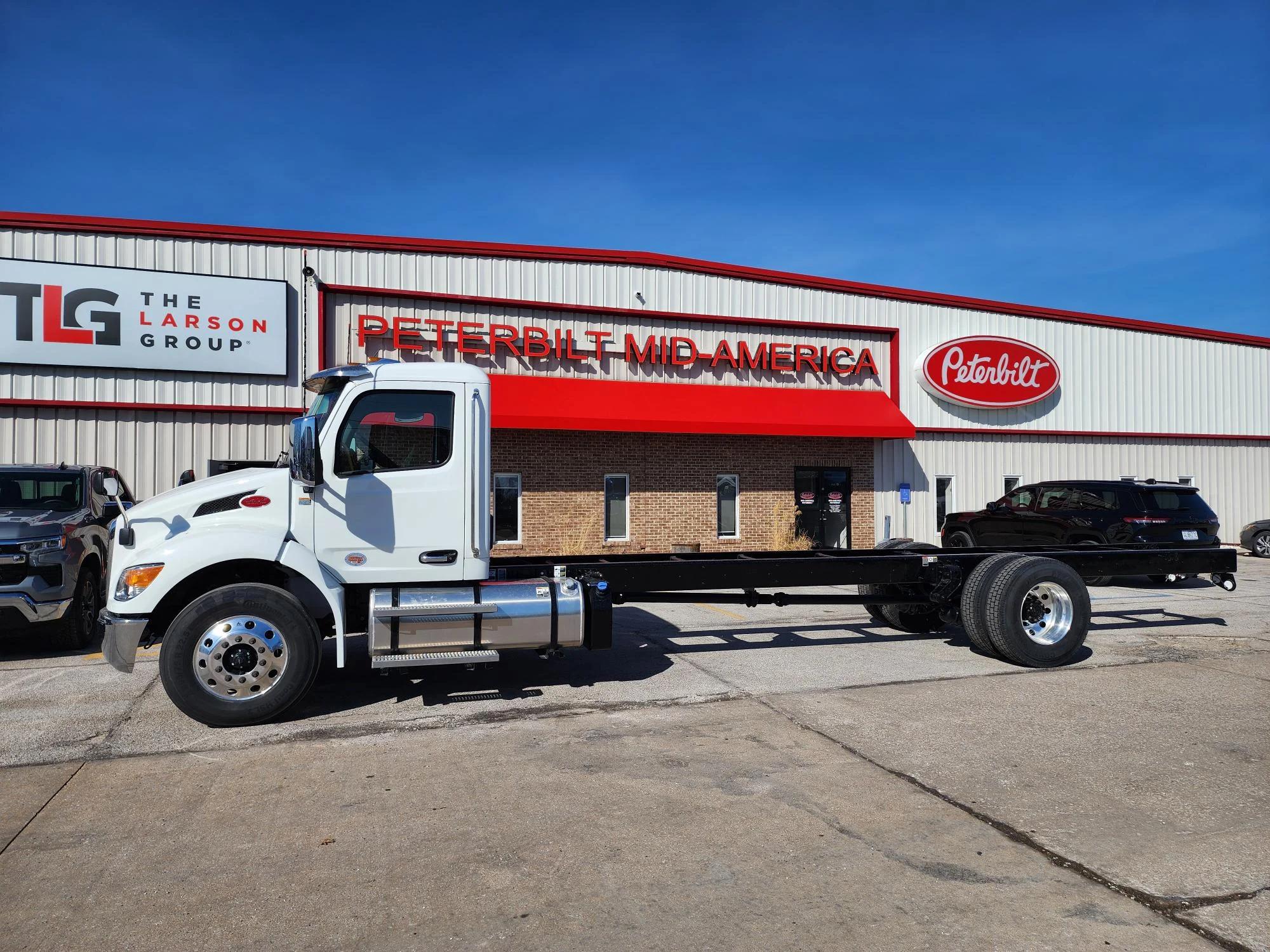 2025 Peterbilt 536 in O'Fallon, MO