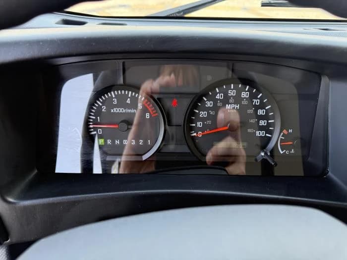2025 Isuzu NRR in Whittier, CA — photo 21
