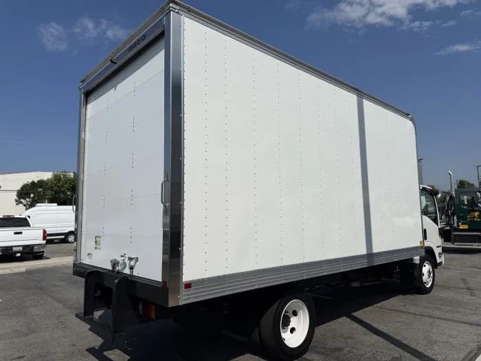 2025 Isuzu NRR in Whittier, CA — photo 6