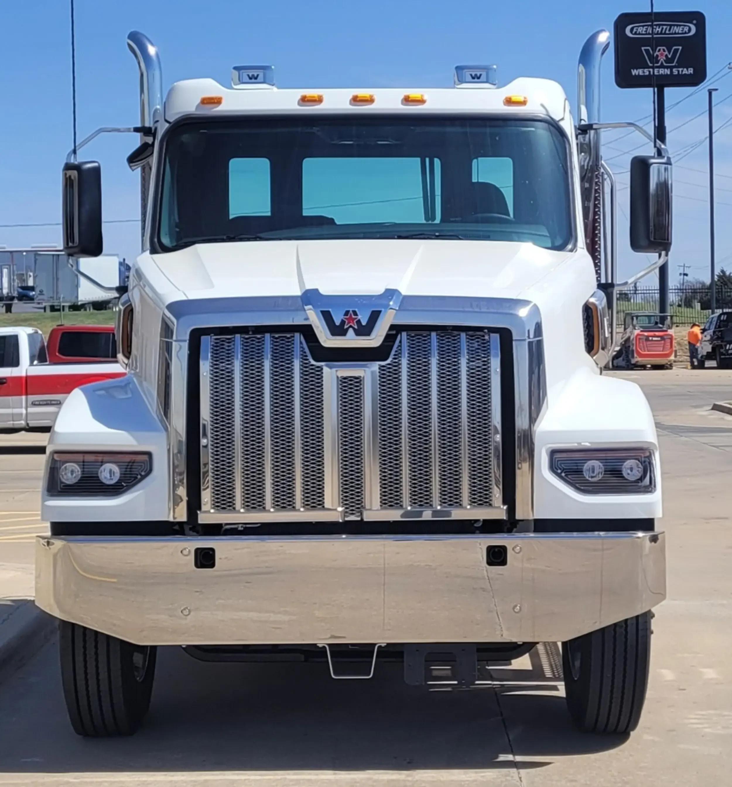 2026 Western Star 49X in Ardmore, OK — photo 2