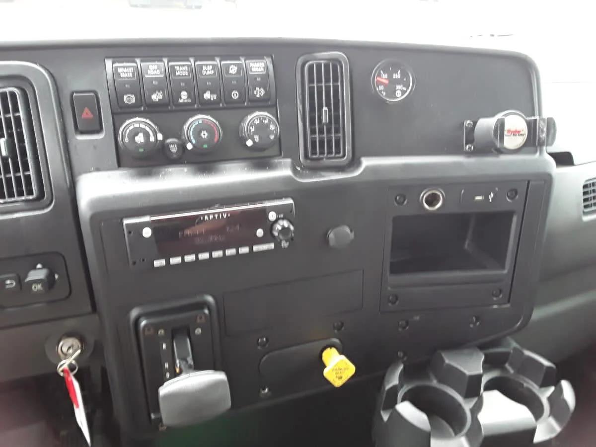2020 International MV in Hilliard, OH — photo 16