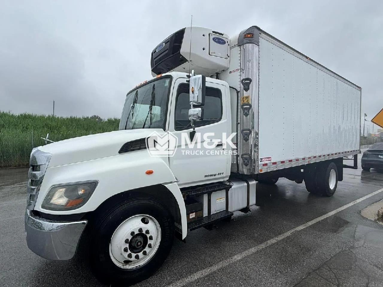 2016 Hino in ALSIP, IL