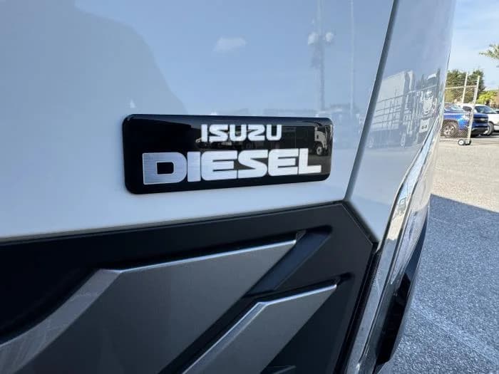 2026 Isuzu NRR in Orlando, FL — photo 8