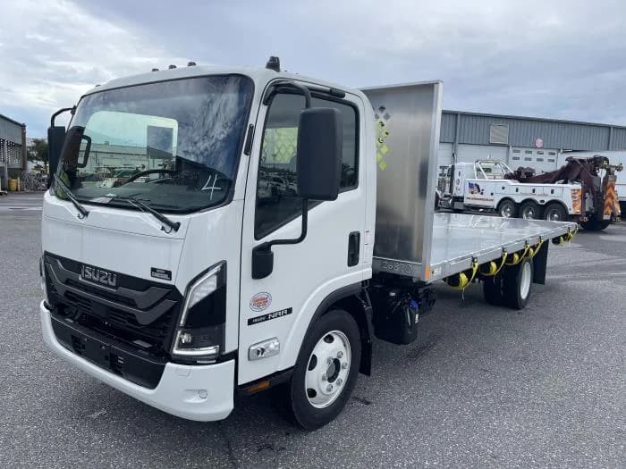 2026 Isuzu NRR in Orlando, FL — photo 2