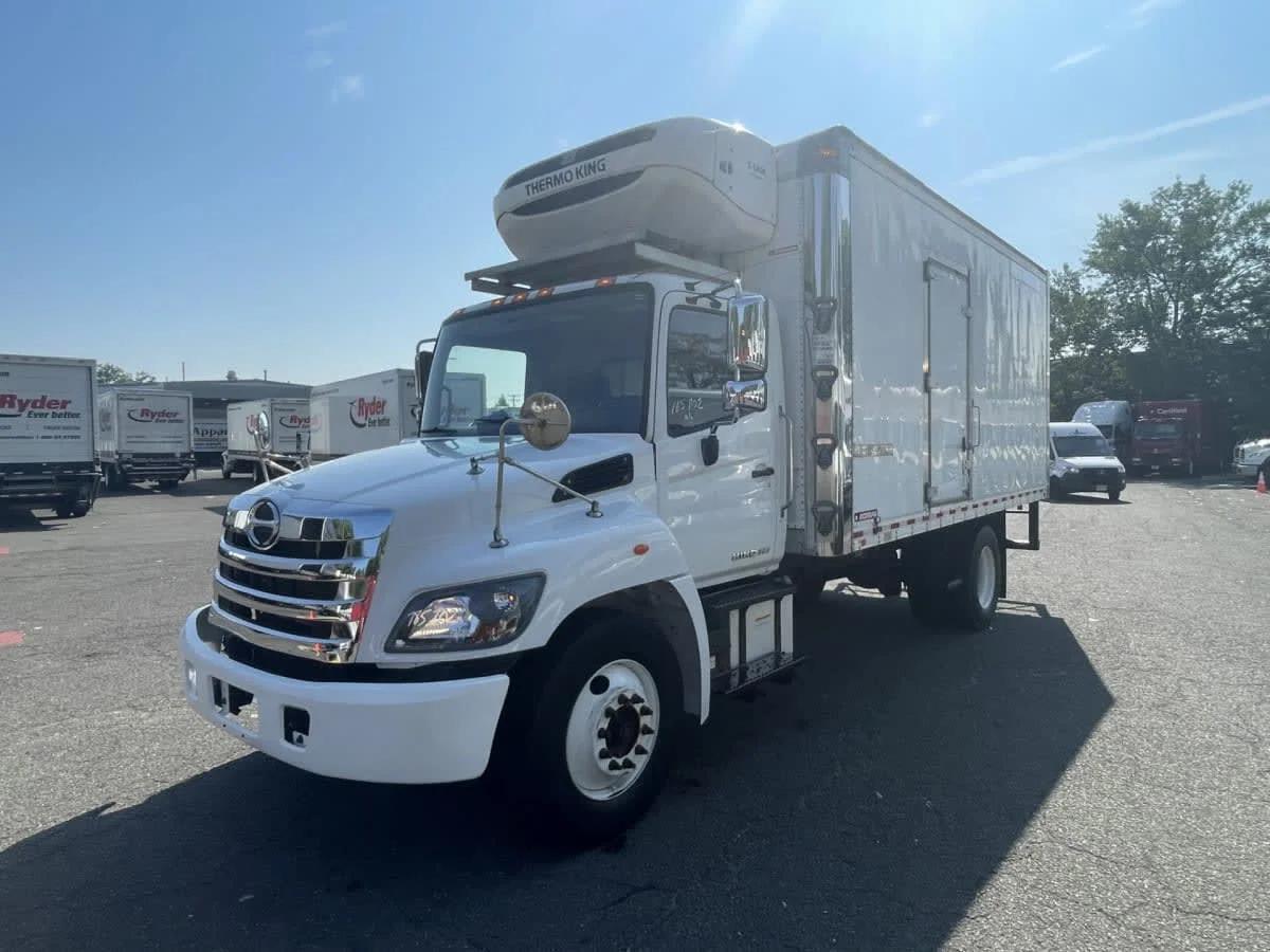 2019 Hino 338