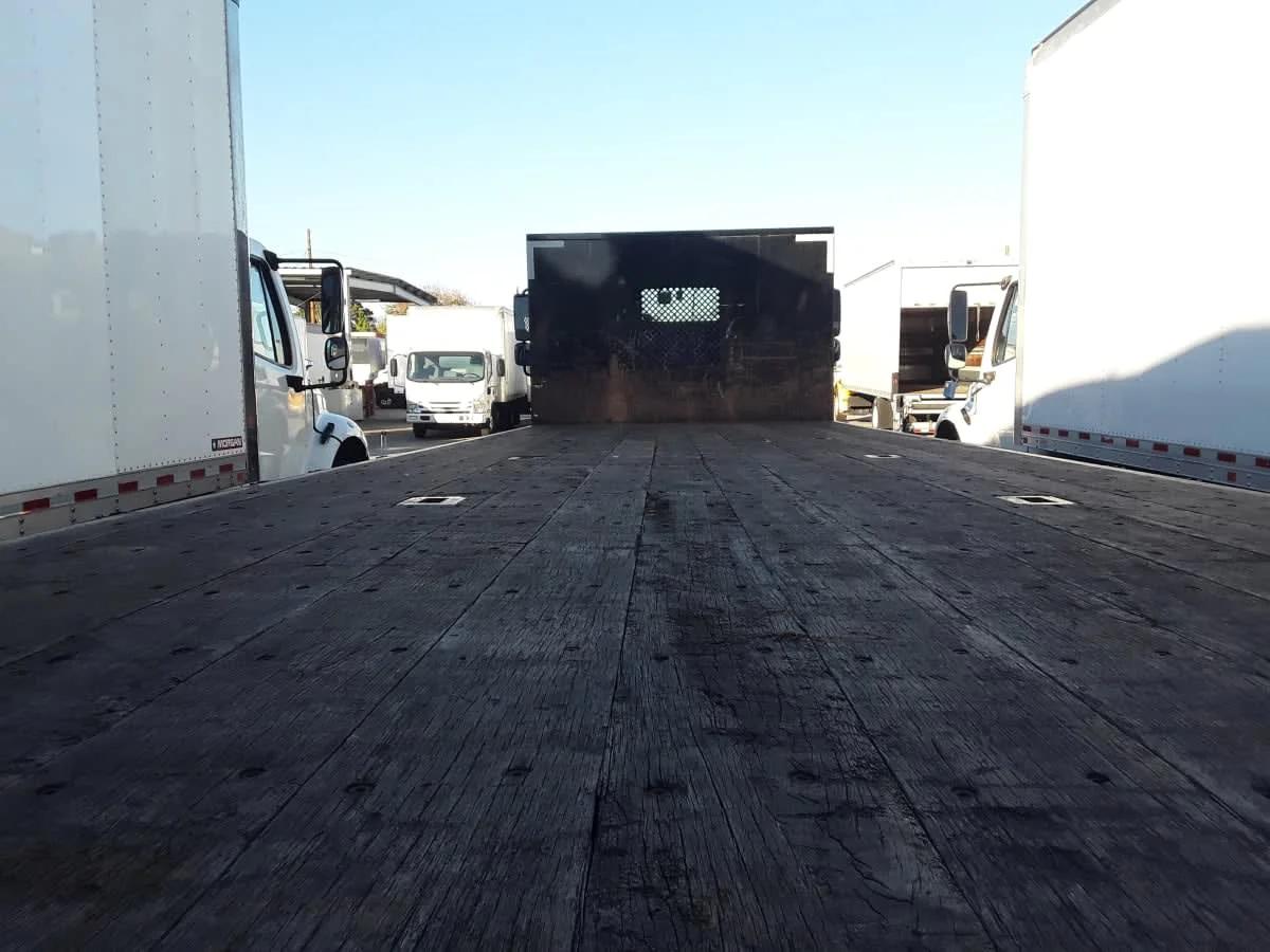 2019 Freightliner M2 106 in Montebello, CA — photo 8
