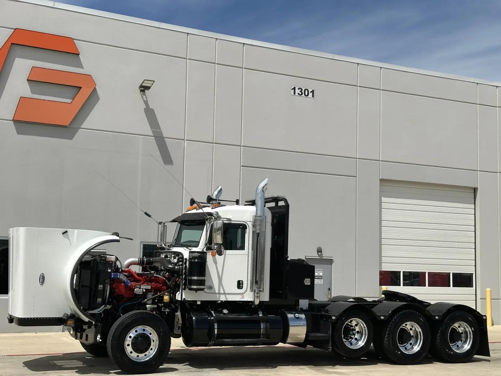2022 Peterbilt 389 in Hutchins, TX — photo 10