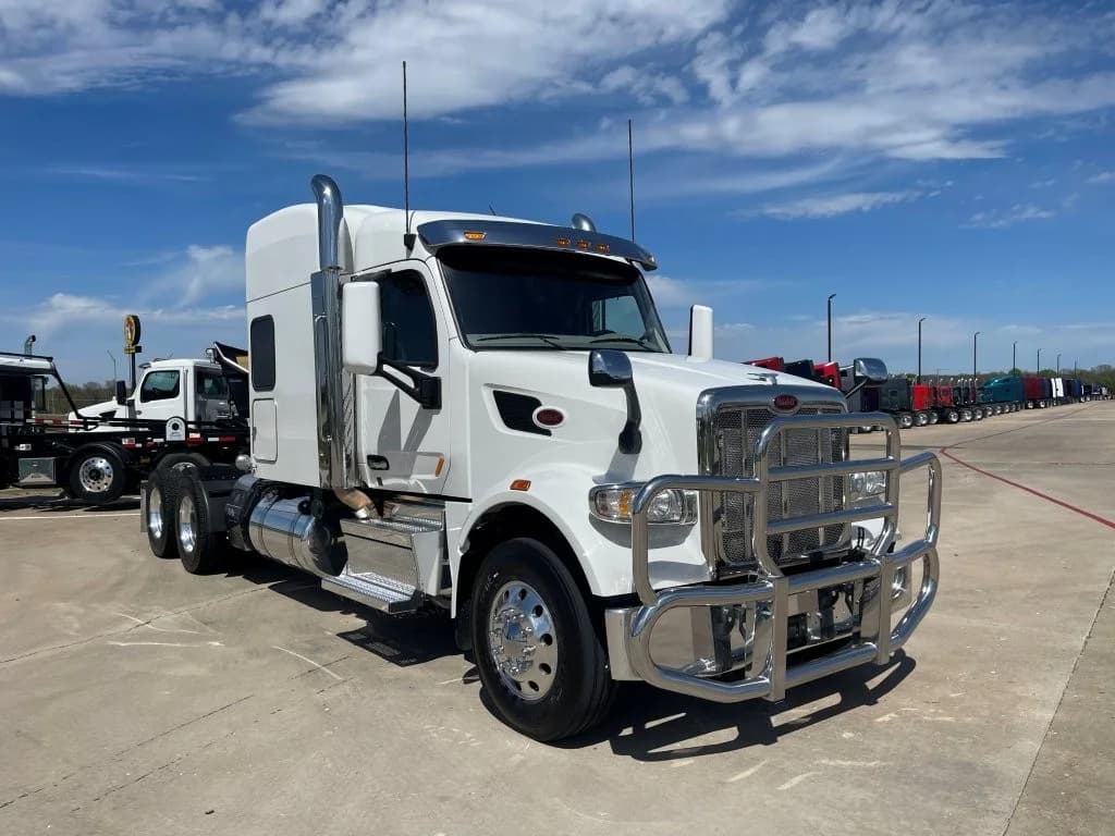 2022 Peterbilt 567 in Springfield, MO — photo 7
