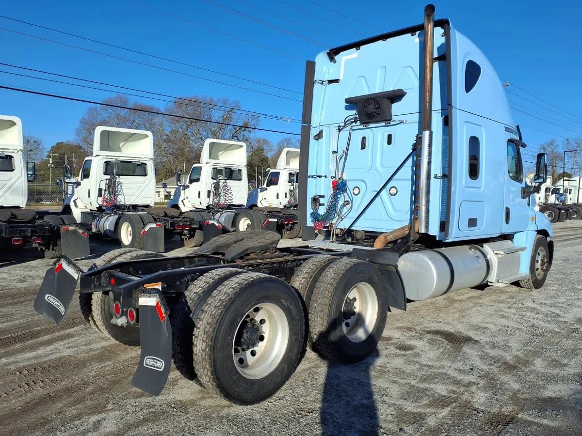 2019 Freightliner Cascadia in Greenville, SC — photo 4
