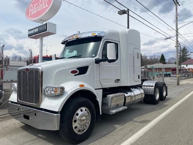 2023 Peterbilt 567