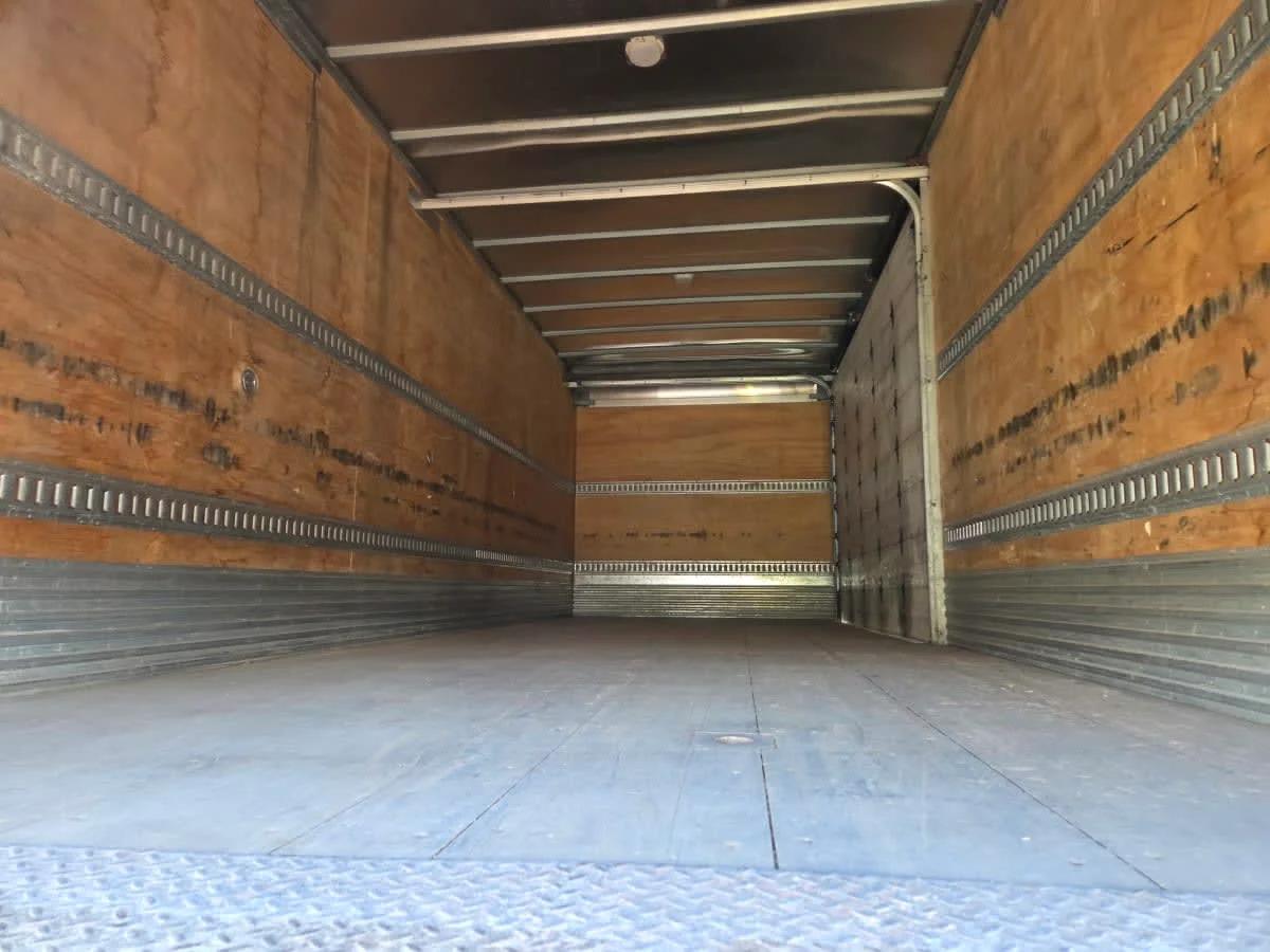 2015 Freightliner M2 106 in Allentown, PA — photo 8