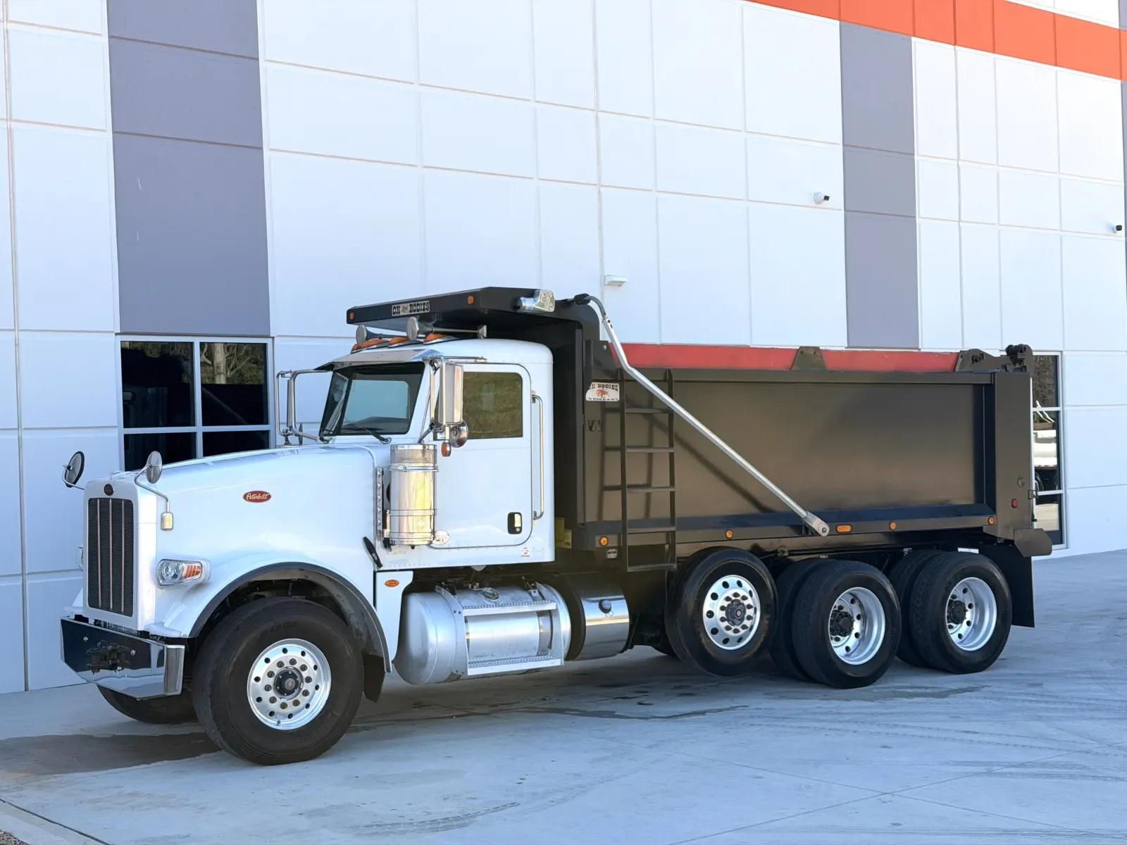 2016 Peterbilt 367 in Greer, SC — photo 3