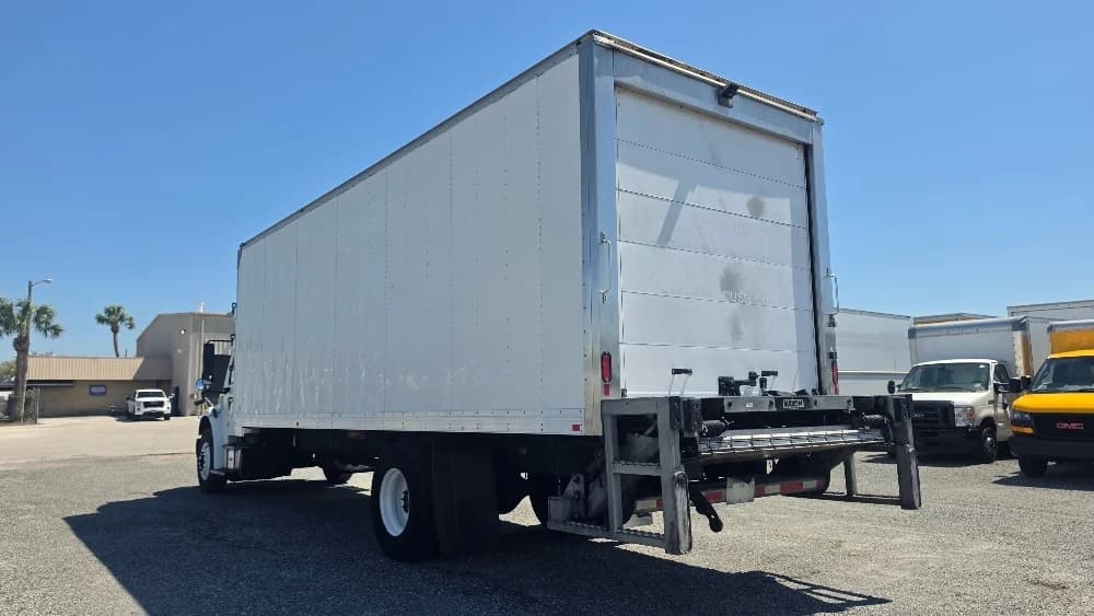 2020 Freightliner M2 106 in Bronx, NY — photo 6