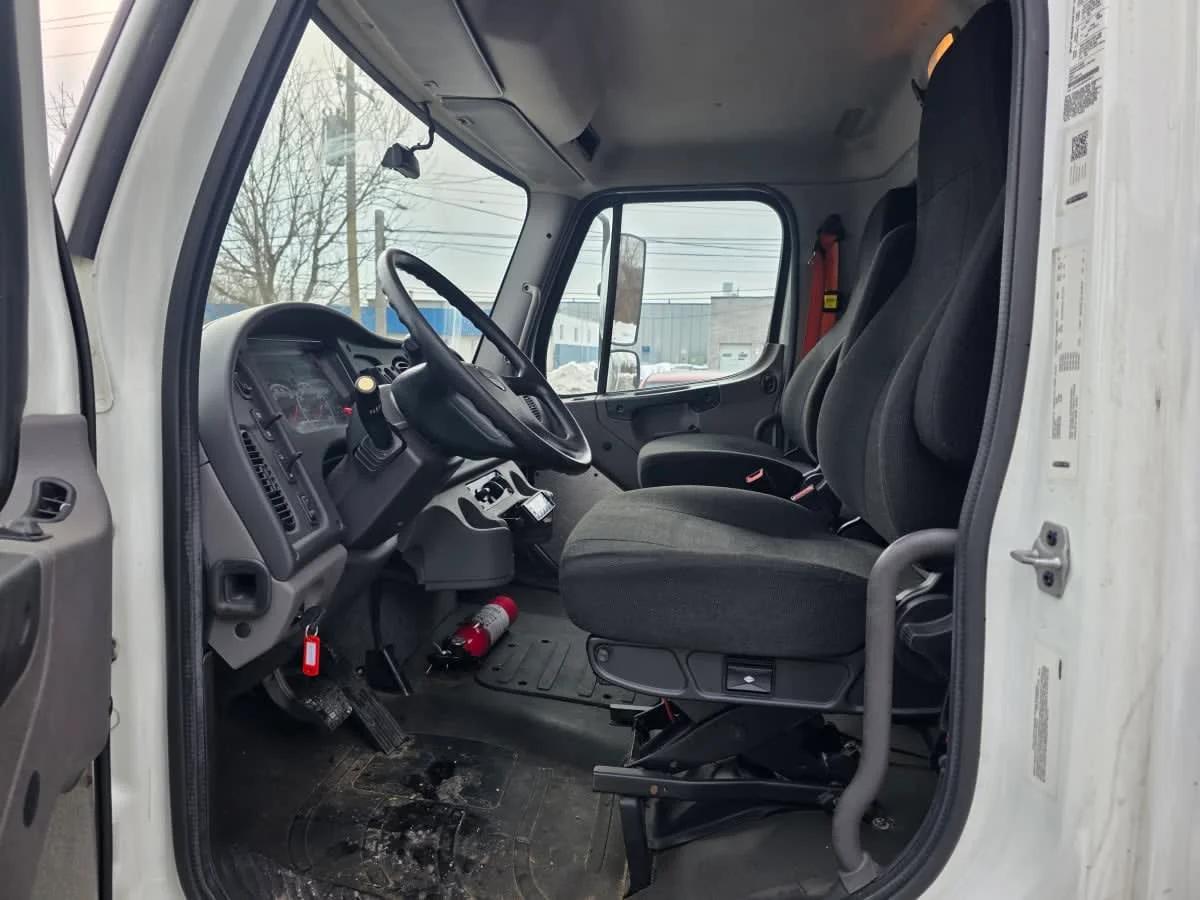 2019 Freightliner M2 106 in Bensalem, PA — photo 8