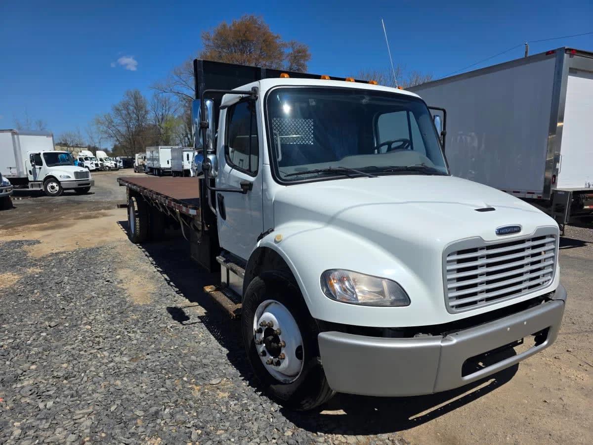 2016 Freightliner M2 106 in Bensalem, PA — photo 3