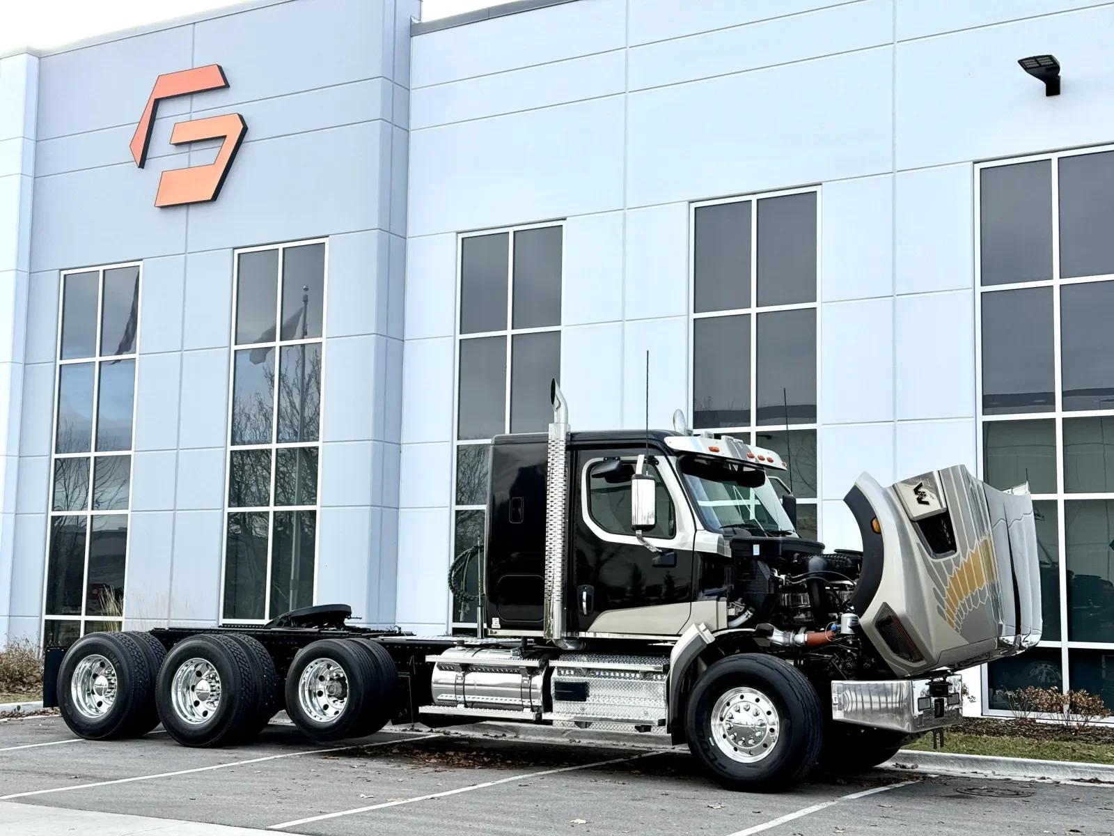 2023 Western Star 4900 in New Lenox, IL — photo 9