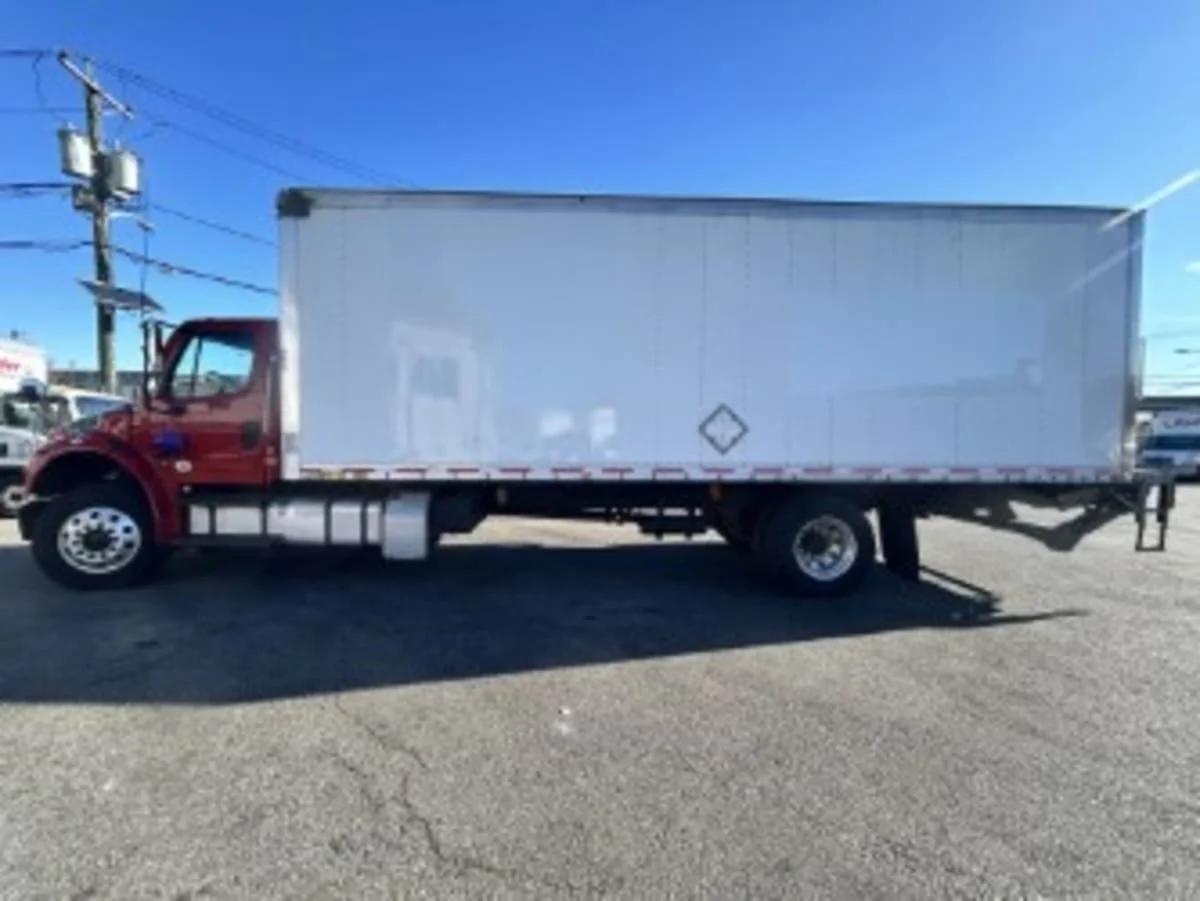 2019 Freightliner M2 106 in Newark, NJ — photo 12