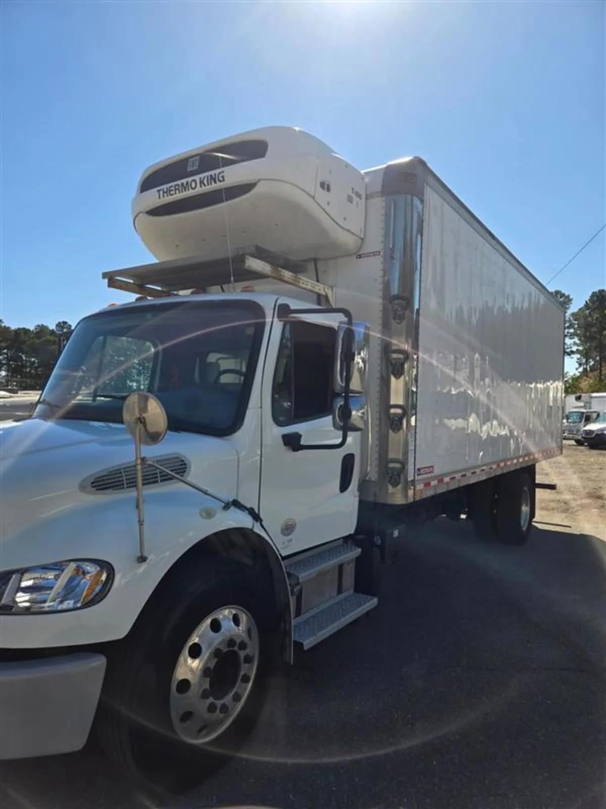 2019 Freightliner M2 106