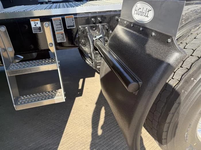 2026 Peterbilt 579 in Dallas, TX — photo 18