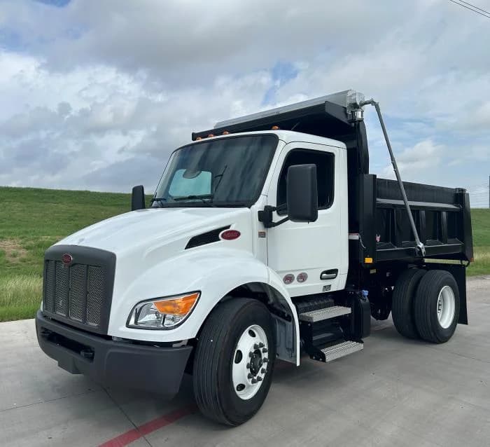 2025 Peterbilt 536 in Dallas, TX — photo 2