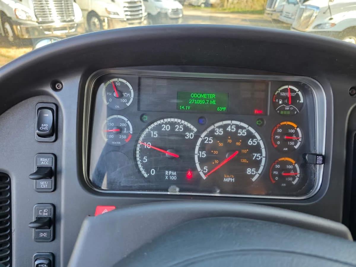 2017 Freightliner M2 106 in Bensalem, PA — photo 14