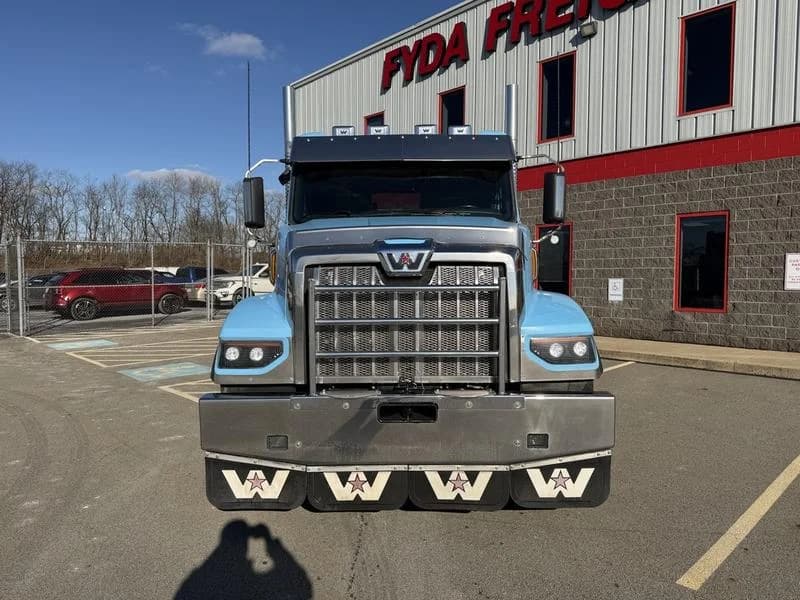 2025 Western Star 49X in Pittsburgh, PA — photo 2
