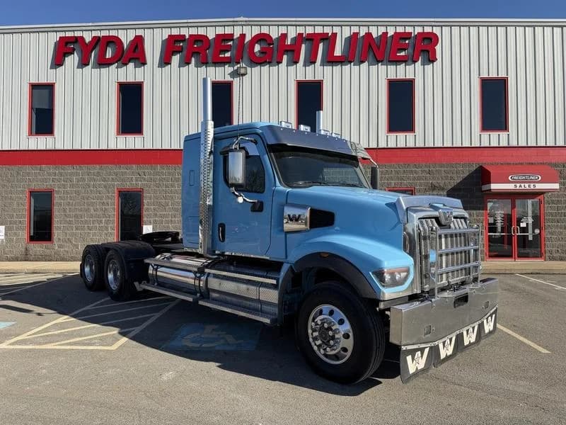 2025 Western Star 49X in Pittsburgh, PA — photo 3