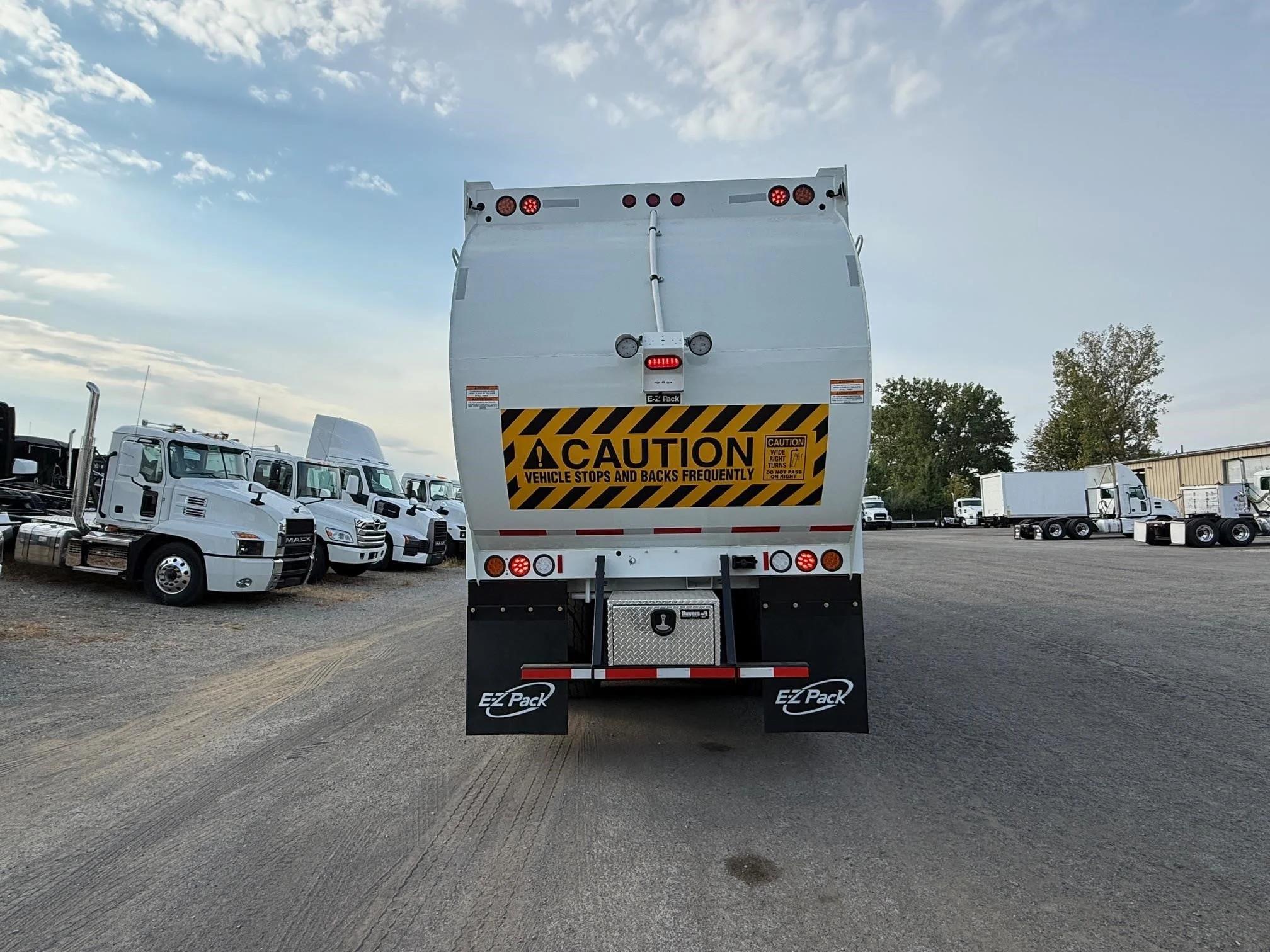2025 Mack LR — photo 4
