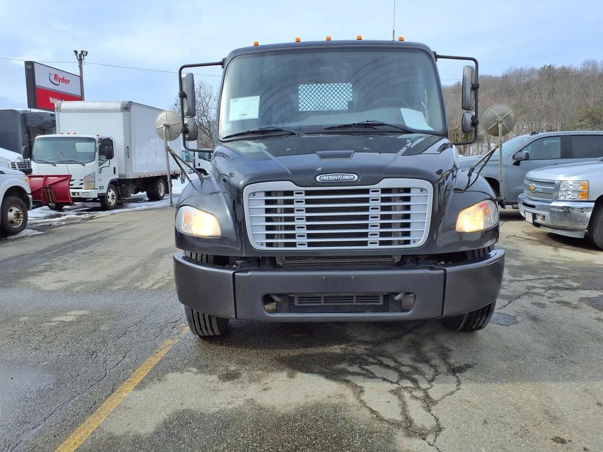 2019 Freightliner M2 106 in Salisbury, MA — photo 2