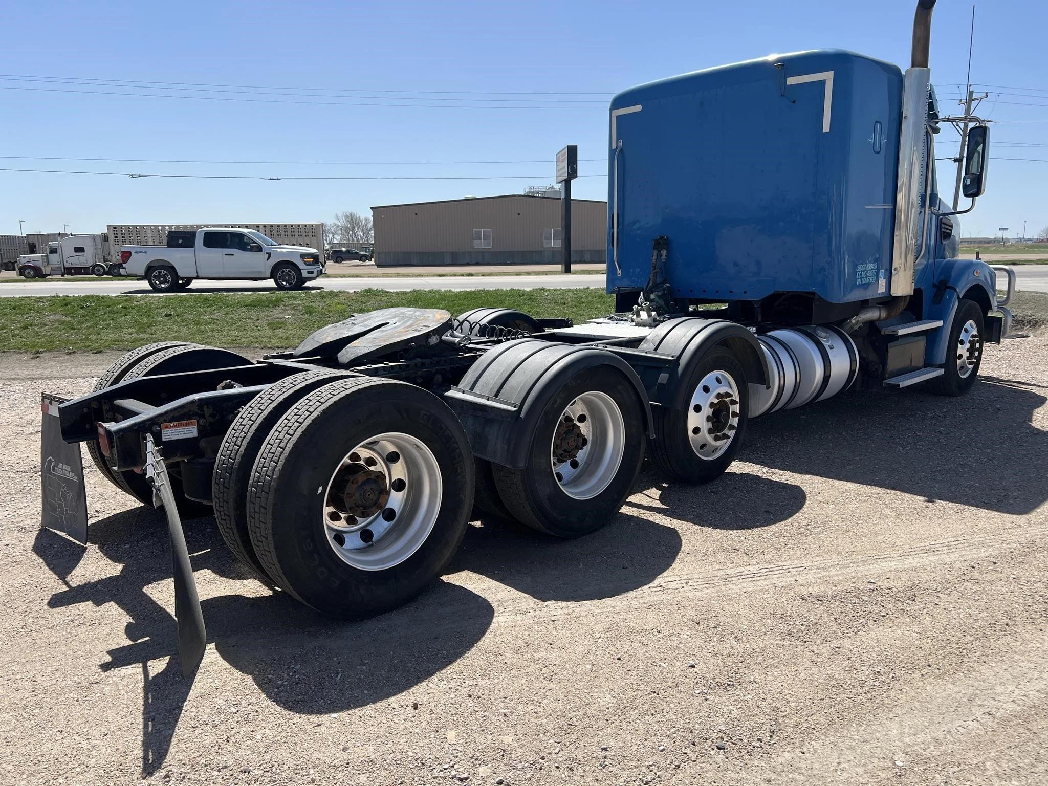 2020 Freightliner 122SD — photo 5