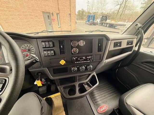2025 Peterbilt 548 in CLARKSBURG, WV — photo 9
