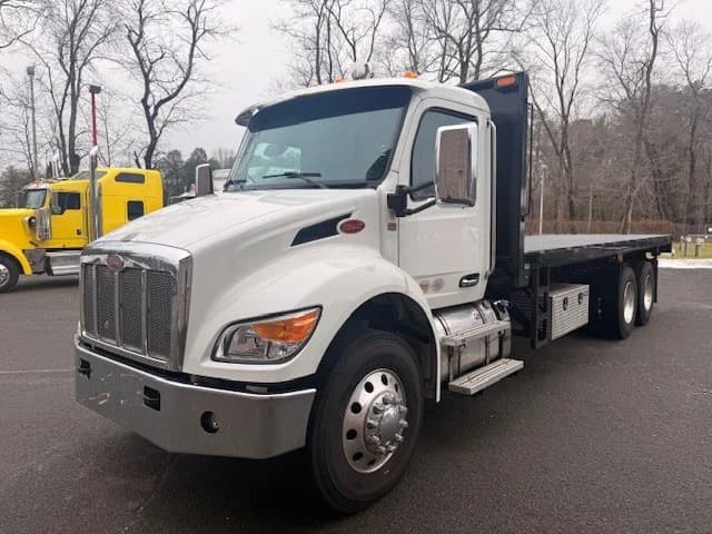 2025 Peterbilt 548
