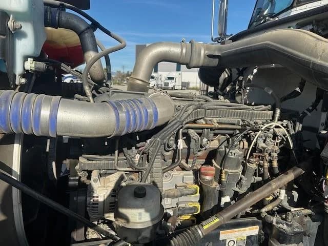 2019 Peterbilt 389 — photo 12
