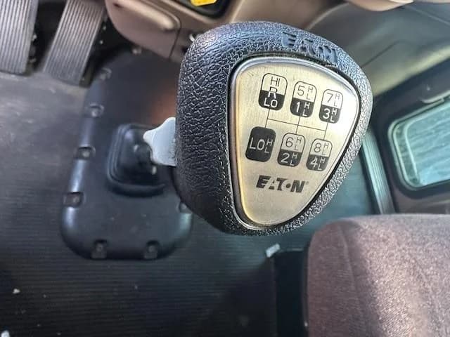 2019 Peterbilt 389 — photo 8
