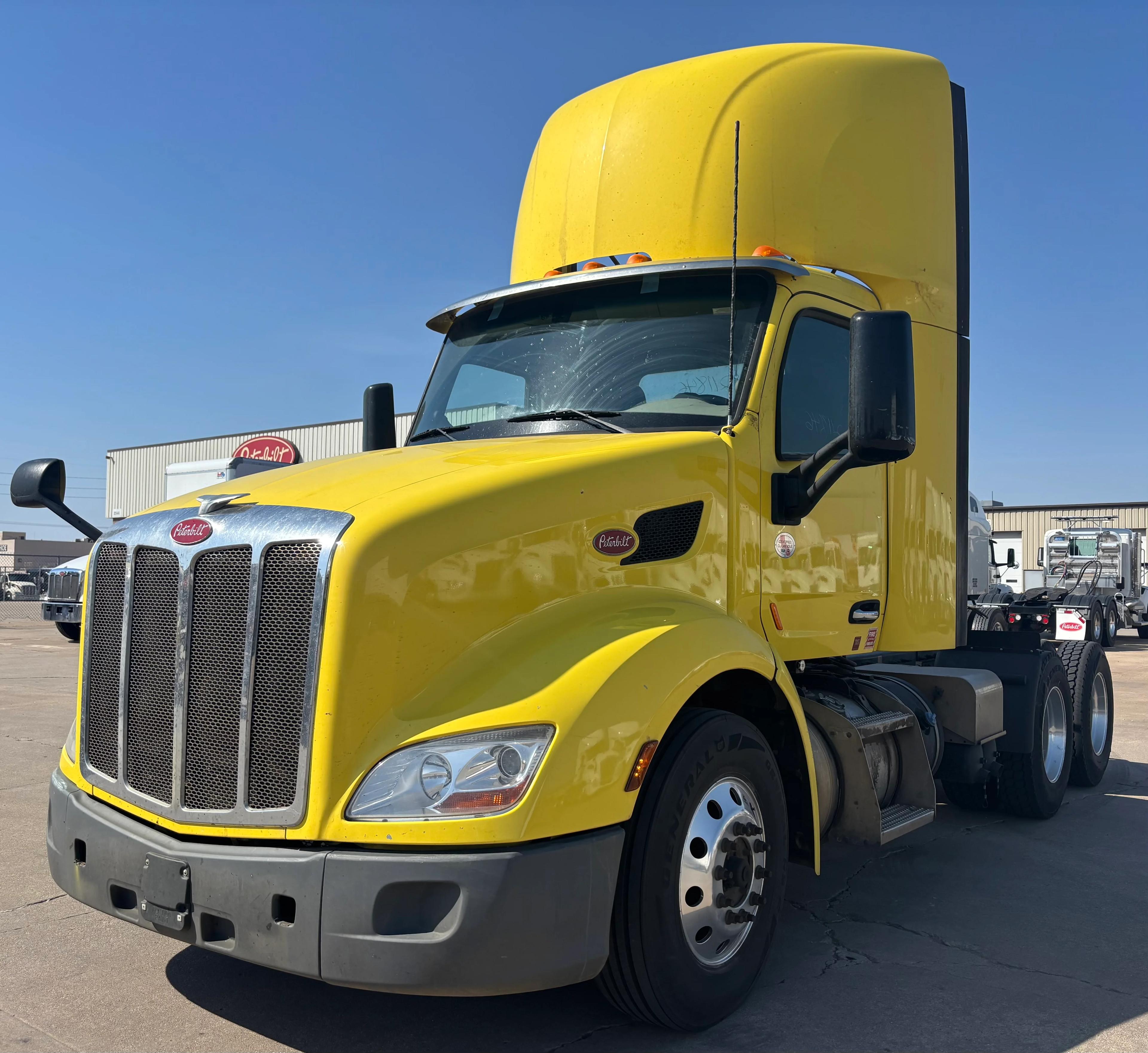 2021 Peterbilt 579 in GRETNA, NE — photo 2