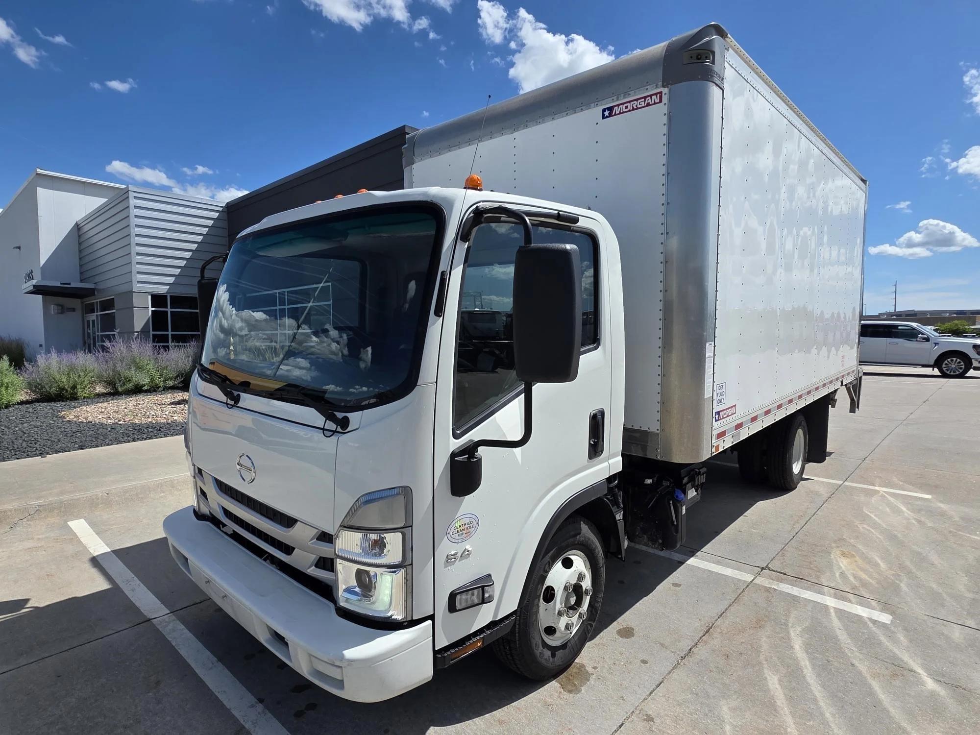 2022 Hino 