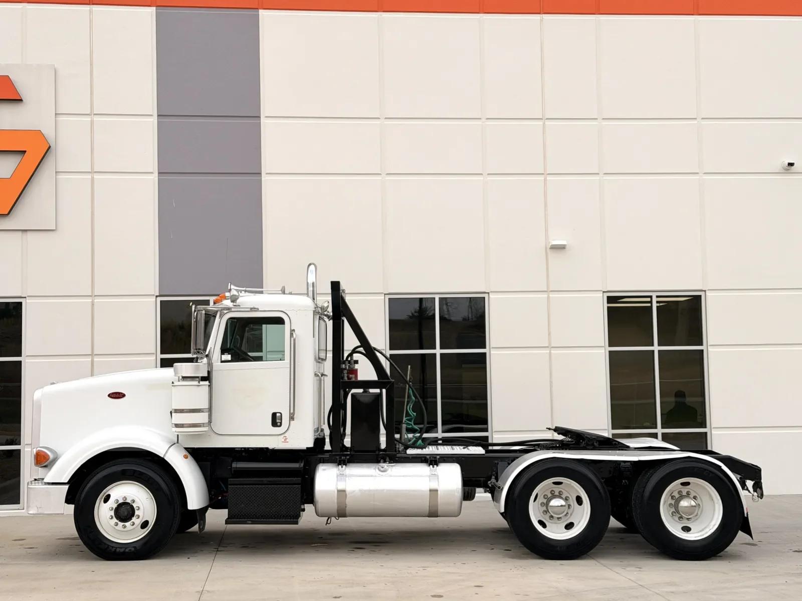 2013 Peterbilt 367 in Greer, SC — photo 4