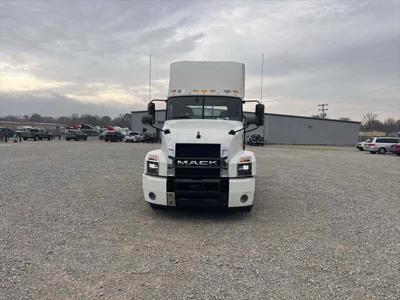 2020 Mack Anthem in Jonesboro, AR — photo 5