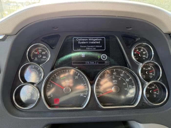 2022 Peterbilt 579 in Mobile, AL — photo 18