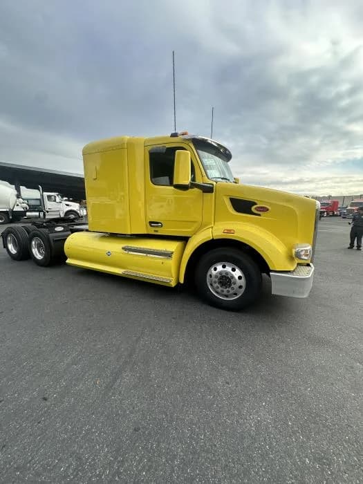 2024 Peterbilt 567 in Los Angeles, CA — photo 5
