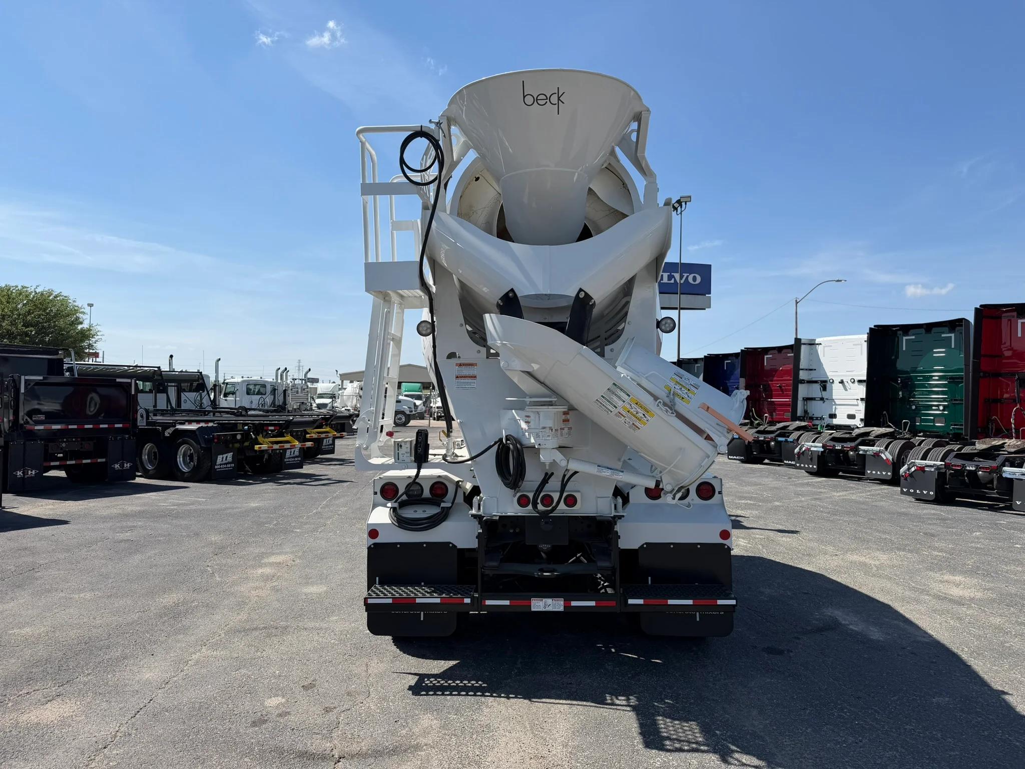 2026 Volvo in Fort Worth, TX — photo 4