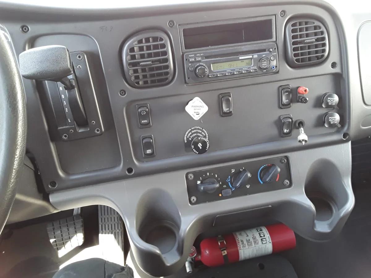 2014 Freightliner M2 106 in Bensalem, PA — photo 10