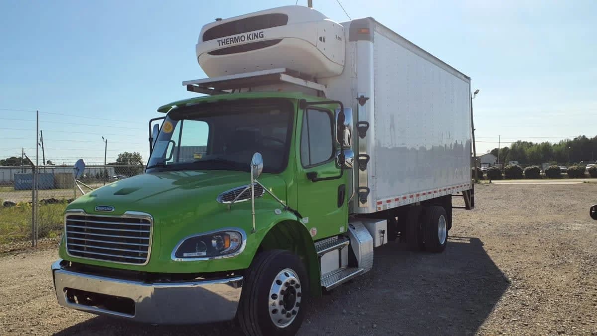 2020 Freightliner M2 106