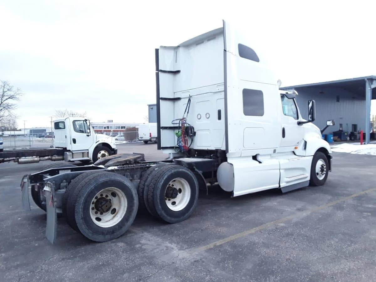 2020 International LT in Hilliard, OH — photo 4