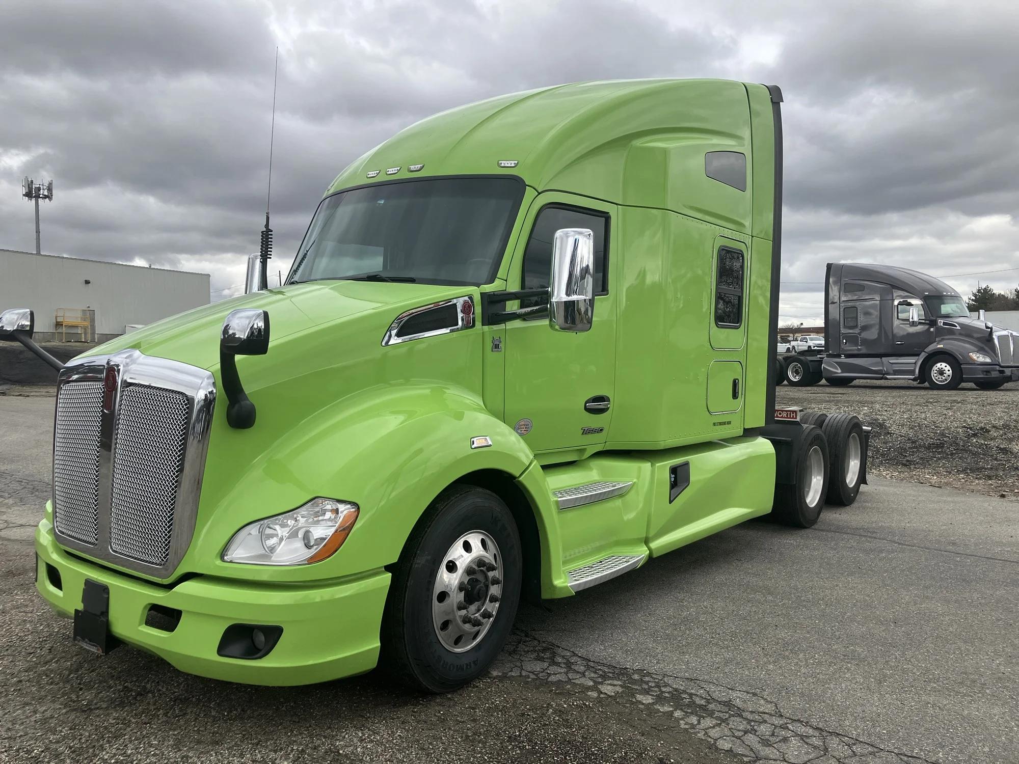 2022 Kenworth T680