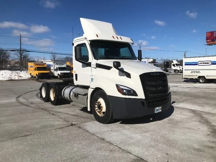 2020 Freightliner Cascadia in Allen Park, MI