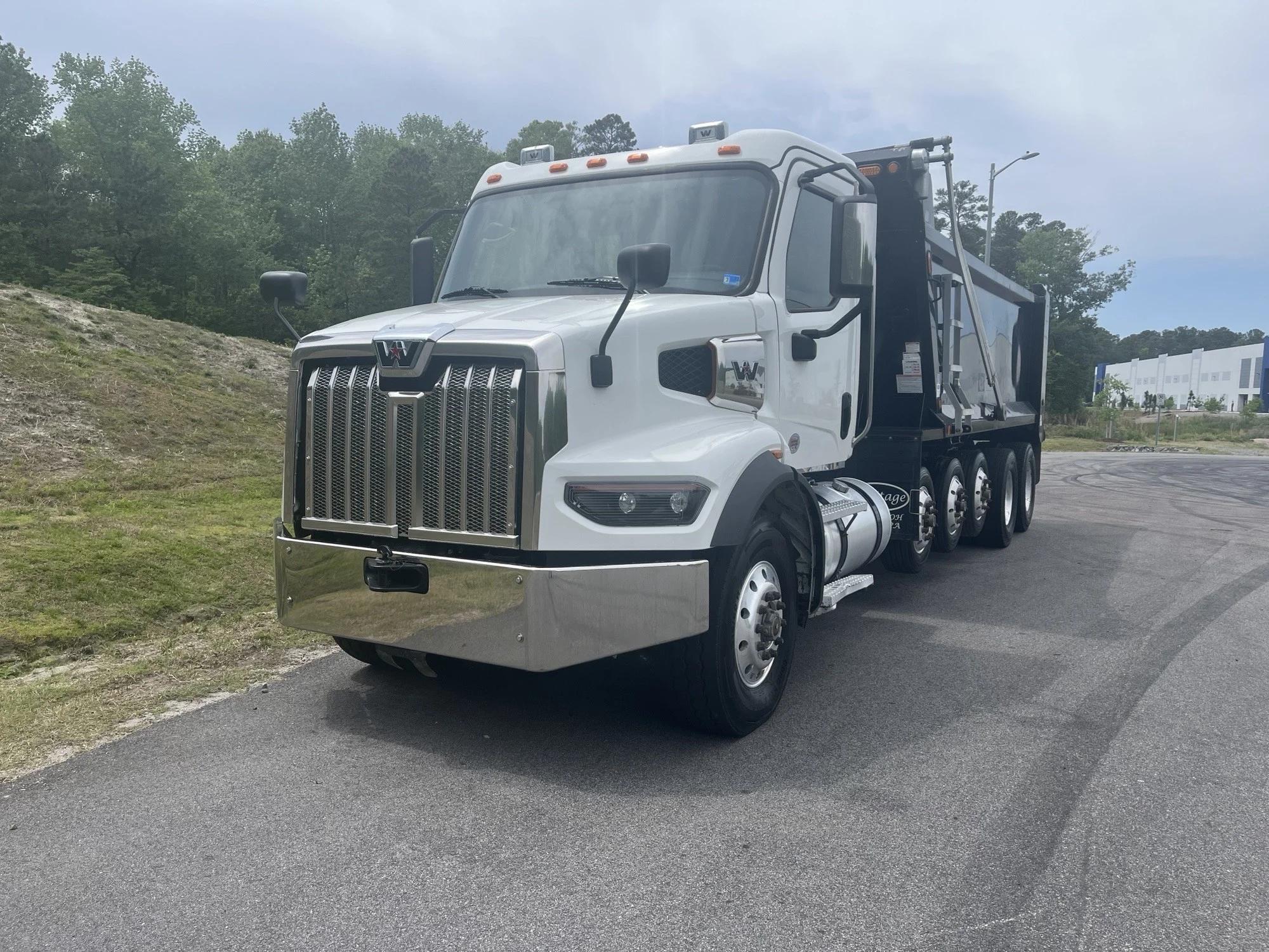 2025 Western Star 47X