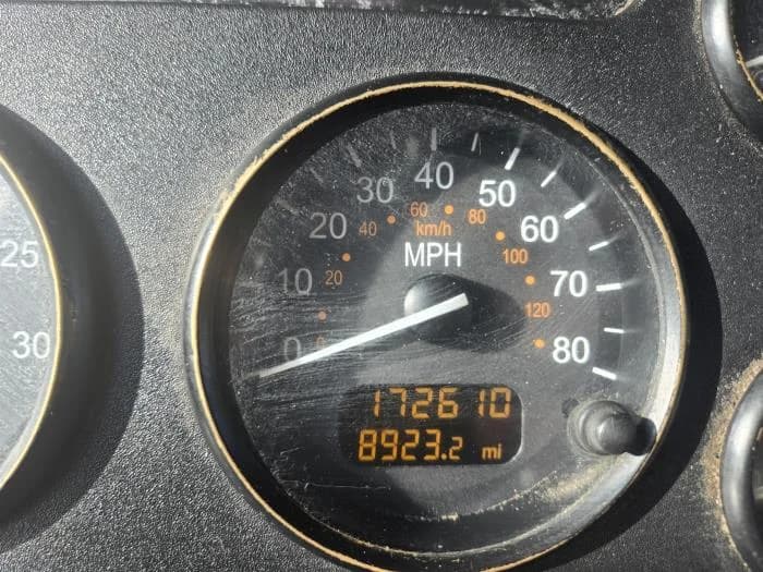 2020 Peterbilt 337 — photo 2