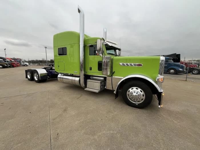2022 Peterbilt 389 in Tulsa, OK — photo 8